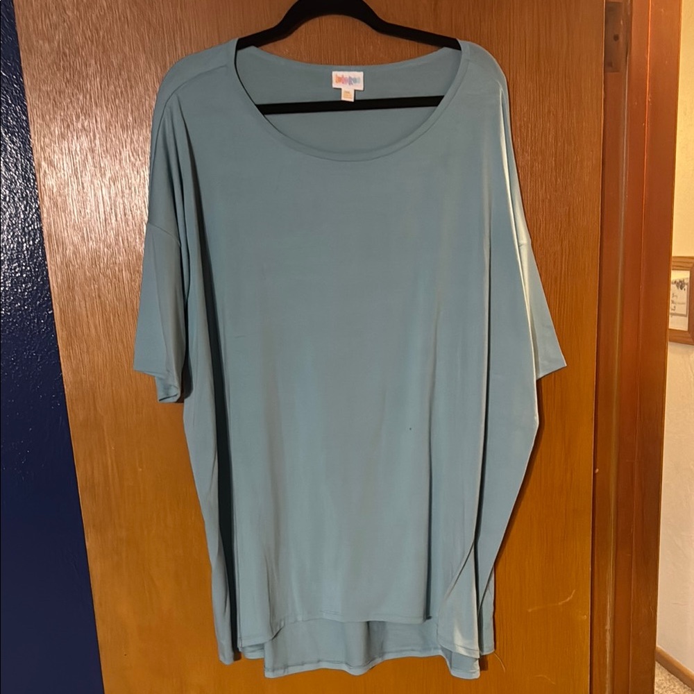 LuLaRoe Relaxed Fit Tunic in Soft Blue